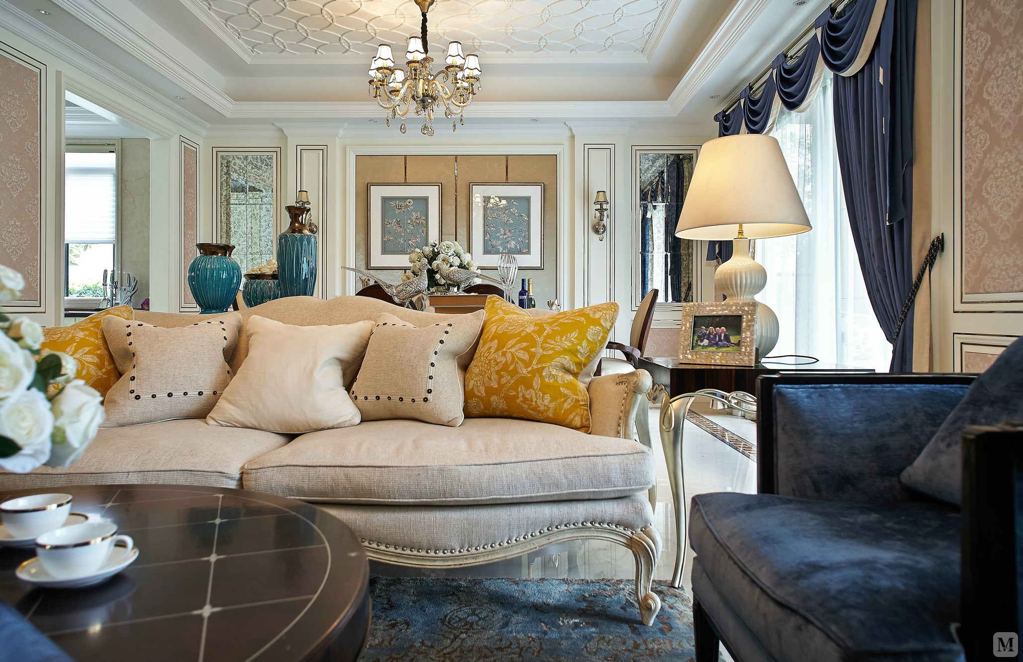 简欧客厅背景墙装修效果图