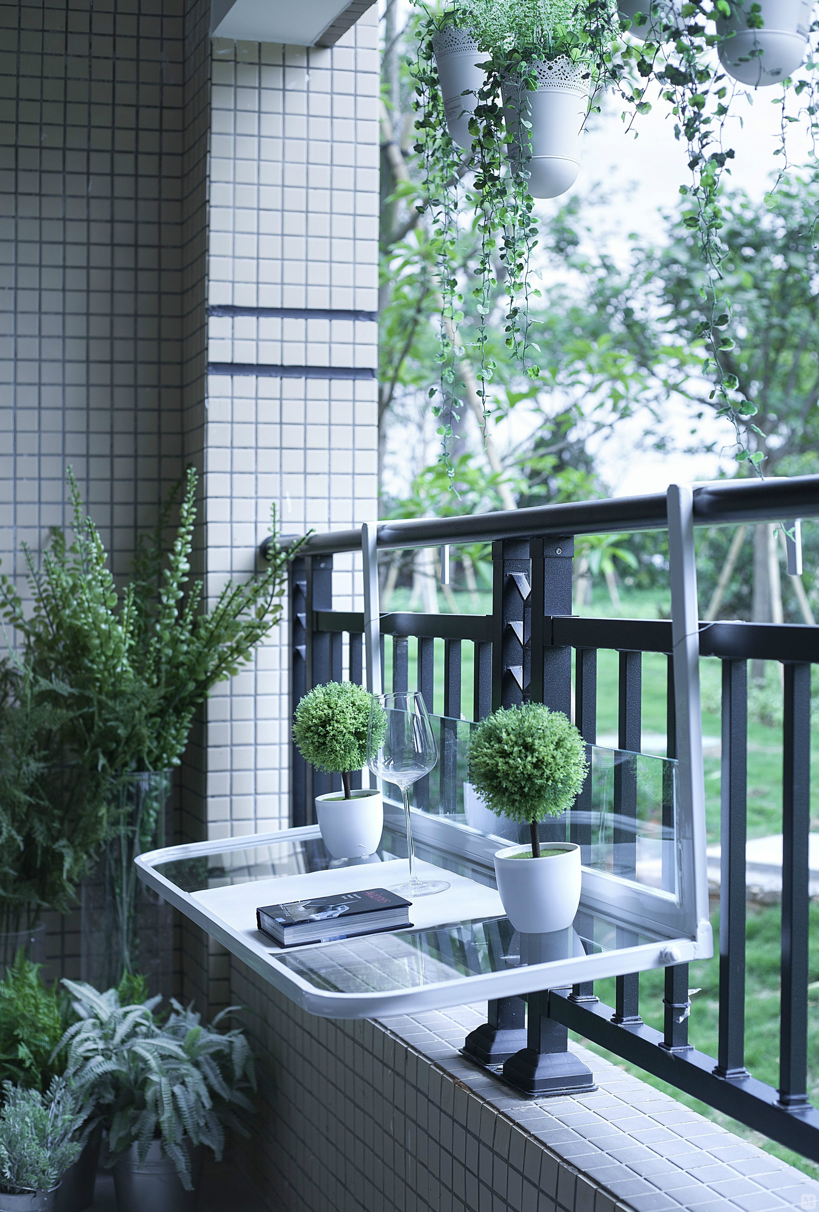 简约阳台灯具装修效果图