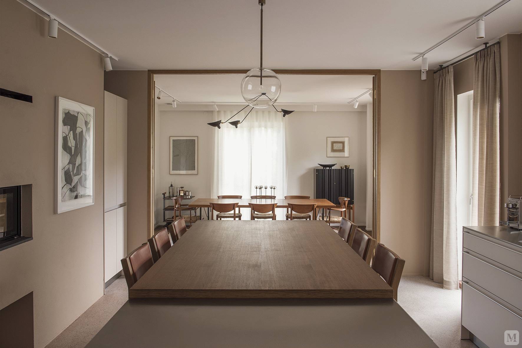 "——原研哉我们借用用现代的美学设计及严谨细致的工艺手法,通过不同