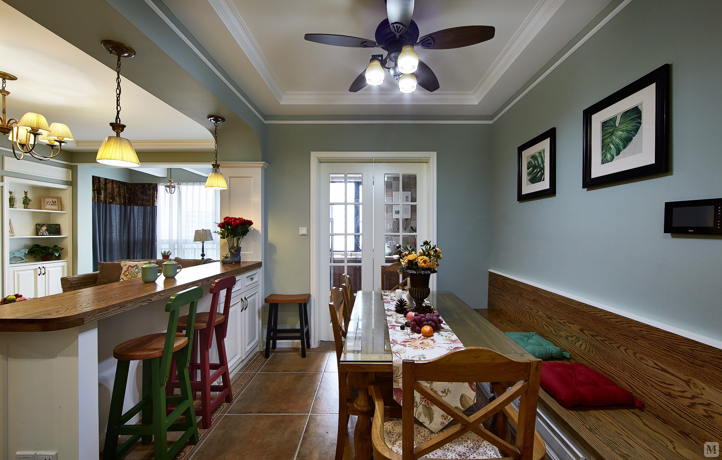 美式餐厅组合柜装修效果图