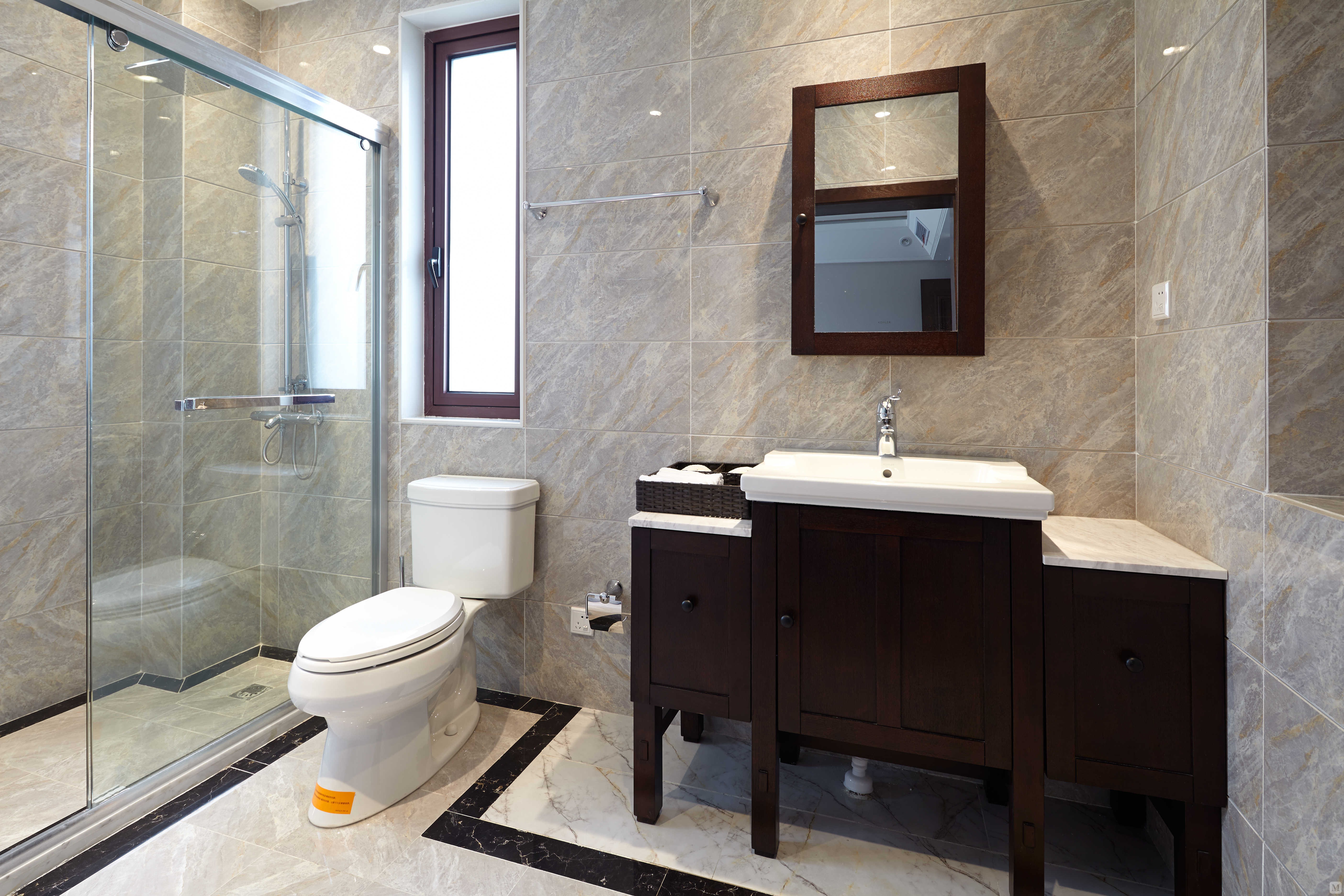 中式卫生间灯具装修效果图