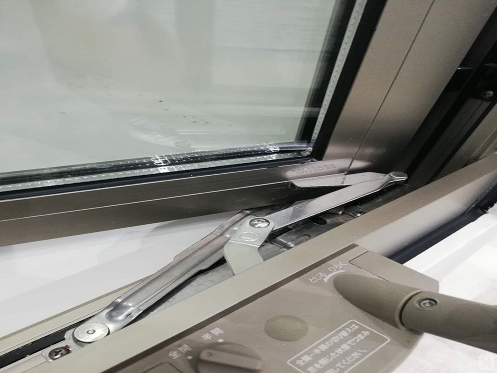 ykkap手摇平开窗含五金件ld