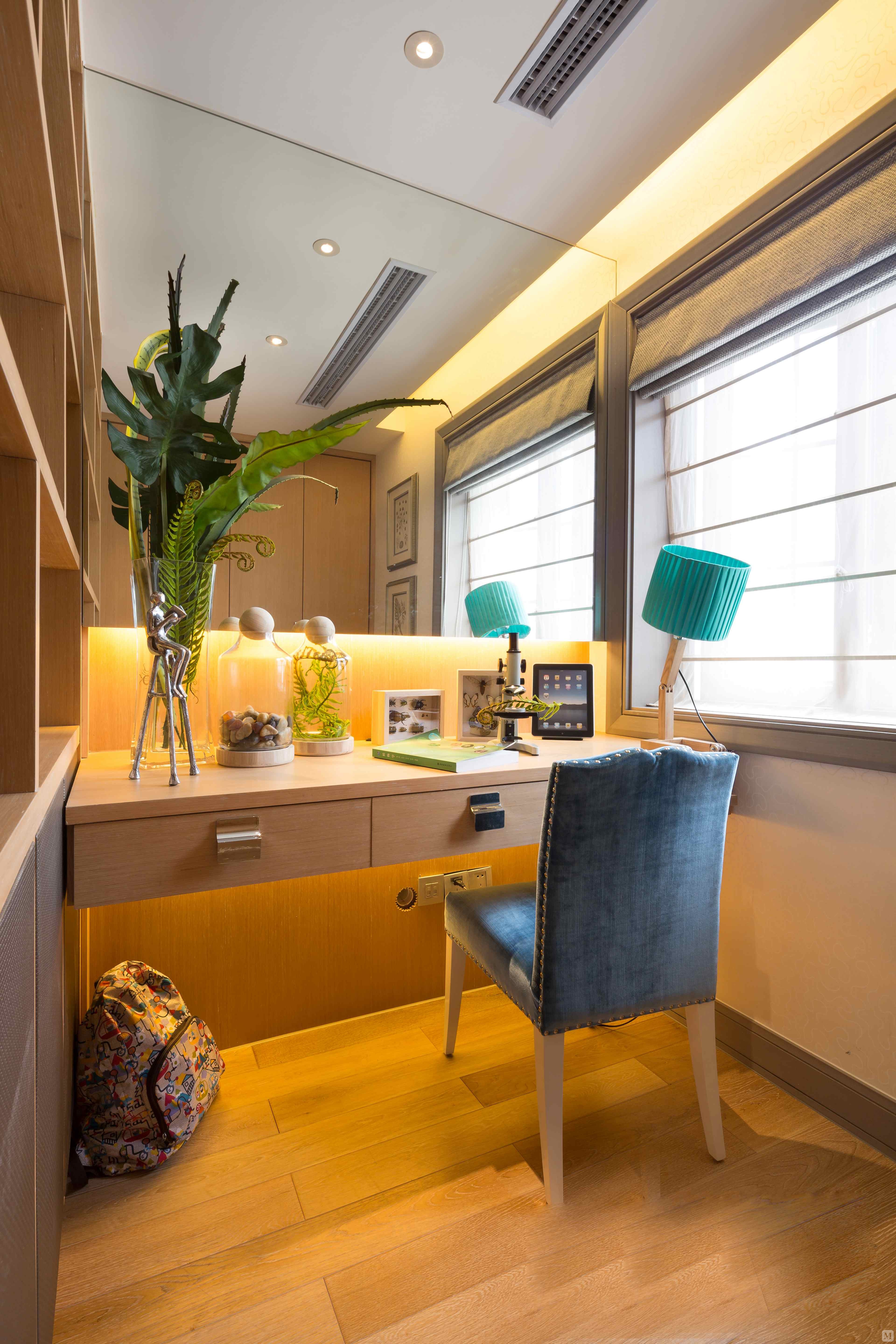 简约客厅背景墙装修效果图