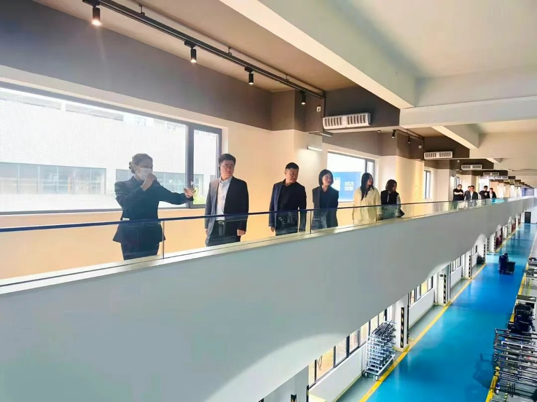 7403564304803458 7403564304803458