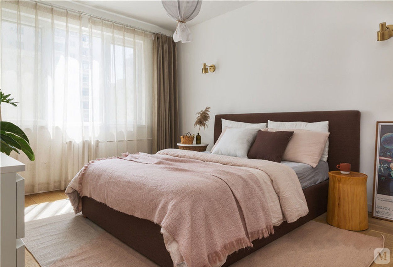 24.7万130㎡混搭三房装修他家刷了一面墙,开启了一场色彩的逆袭