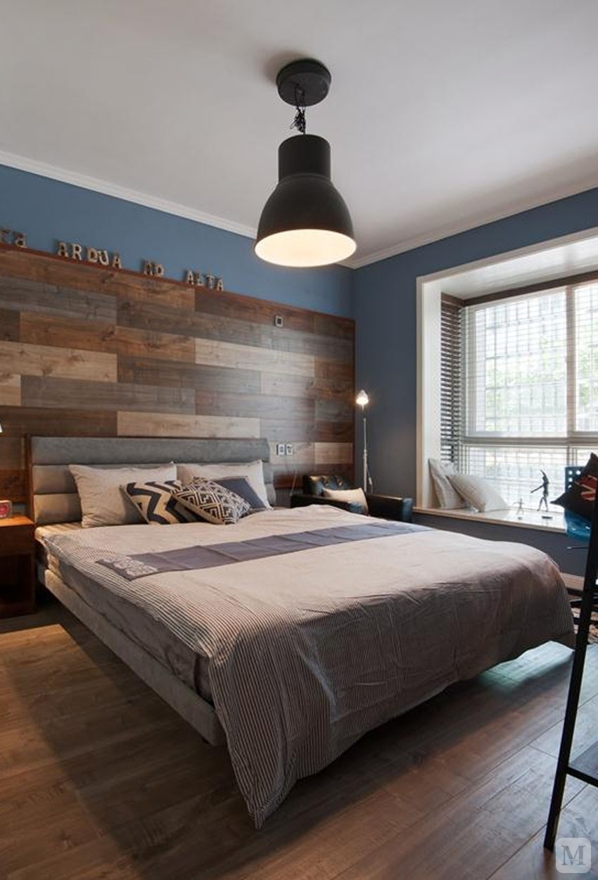 作品对业主居住需求、生活价值的独特挖掘角度:改善生活的二次新房
北欧风格，墙面颜色简单且有对比，客厅厨房的空间设计
全地板的设计，主卧地板背景与深蓝色的设计